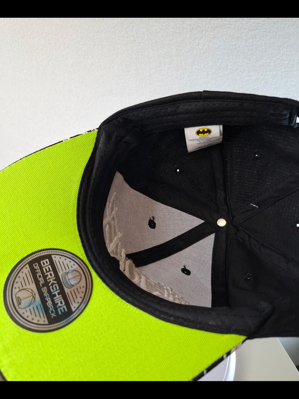 Batman Black Snapback Hat with White Joker Script and Graphic Brim - Picture 7 of 9